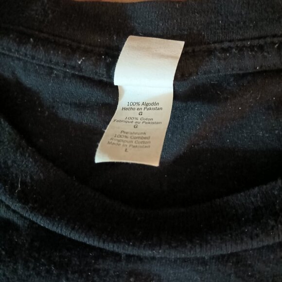 1. TOKYO HOTEL - GERMAN EMO ROCK BAND T-Shirt. - Picture 4 of 5